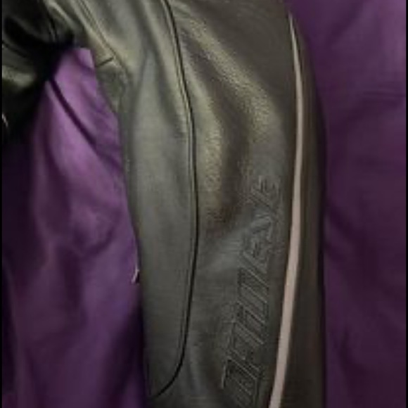 Dainese perforated black Leather motorcycle Jacket  Men size XL euro 56. - Picture 5 of 5